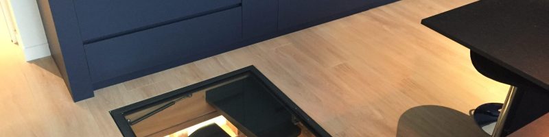 Trappe vitrée pour cave à vin
